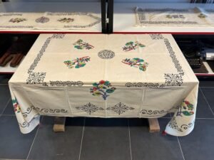 EL BASKISI DİKDÖRTGEN MASA ÖRTÜSÜ 206 X 140 CM - Görsel 3