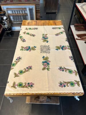 FİSKOS BONCUKLU EL BASKISI MASA ÖRTÜSÜ 102 X 102 - Görsel 2