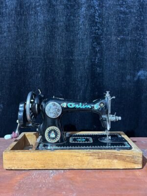 GELIN KOLLU ANTİKA DİKİŞ MAKİNESİ (1950)
