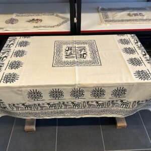 EL BASKISI KARE MASA ÖRTÜSÜ 150 X 150 CM