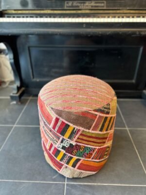 KİLİM KAPLI AHŞAP KASA PUF 40X42 CM