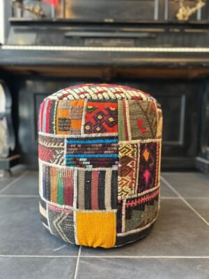 KİLİM KAPLI AHŞAP KASA PUF 40X42 CM - Görsel 3