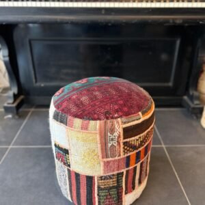 KİLİM KAPLI AHŞAP KASA PUF 40X42 CM