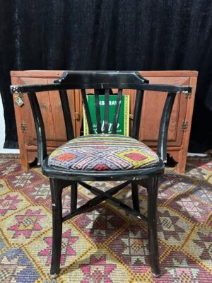 KİLİM KAPLI AHŞAP SANDALYE