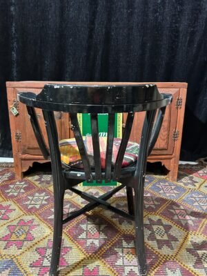KİLİM KAPLI AHŞAP SANDALYE - Görsel 2