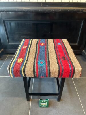 KİLİM KAPLI METAL AYAK TABURE 45X45X45 CM